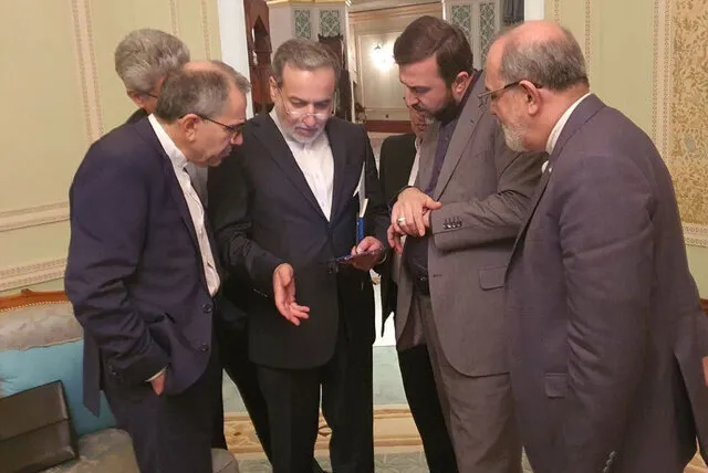  خبرنگار صداوسیما:‌ هیات ایرانی محل گفتگوها را ترک کرد