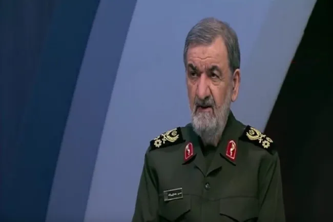  محسن رضایی: از رهبر انقلاب می‌خواهم به من هم یک ماموریتی در میدان بدهند تا در کنار برادرهای رزمنده‌ام در خط مقدم حضور پیدا کنم