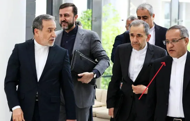 در پی انتشار تصاویری از جلسات اخیر مذاکرات هسته‌ای جمهوری اسلامی ایران، حضور فردی با نام دکتر! ولی‌الله نوری 