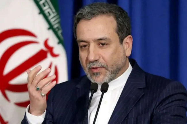  عراقچی:برای اینکه مردم را از حقوق خود محروم کنند سالها انواع فشارها را اعمال کردند