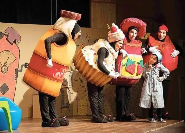  ۵۰ فیلم‌تئاتر کانون پرورش فکری کودکان و نوجوانان به صورت آنلاین و رایگان در سایت تیوال اکران می‌شود.