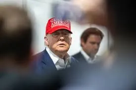  ترامپ: خلبانان ما با بمباران ایران کار فوق‌العاده‌ای انجام دادند.