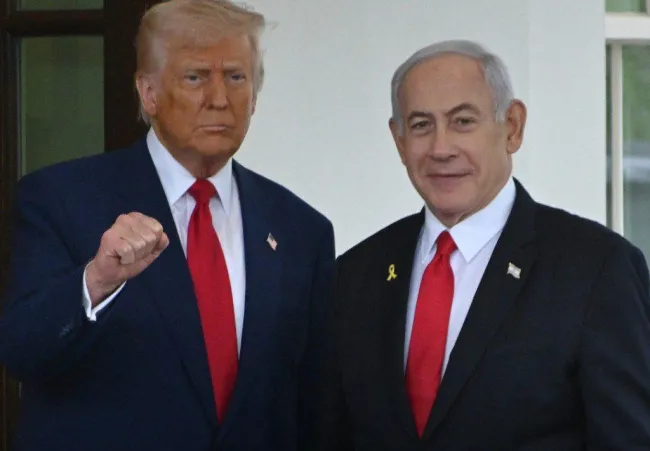  دونالد ترامپ، رئیس‌جمهور آمریکا، خواستار لغو فوری محاکمه بنیامین نتانیاهو، نخست‌وزیر اسرائیل، یا عفو کامل او شد.