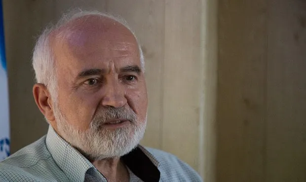  احمد توکلی در بیمارستان بستری شد