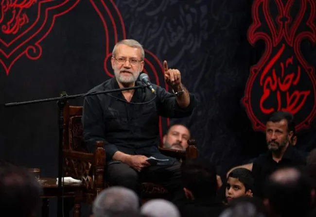  علی لاریجانی: الان بحث مذاکره مطرح نیست و اجازه بدهیم رهبری اونجایی که لازم می‌بینند از این مسئله استفاده کنند