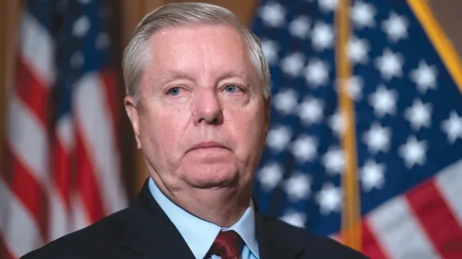 لیندسی گراهام، سناتور مطرح آمریکایی: «من نمیدونم ۹۰۰ پوند اورانیوم غنی‌شده با خلوص بالای ایران کجاست، اما اونا بخشی از هدف تعیین‌شده برای حمله نبود!»