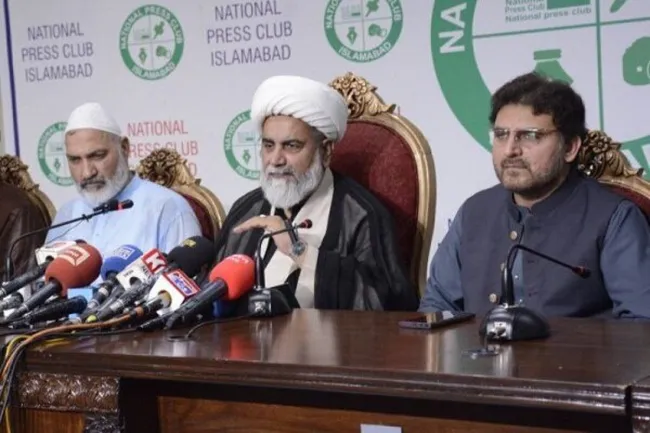 نماینده مجلس سنای پاکستان: ترامپ احمق تهدید کرده که رهبر ما را به شهادت می‌رساند. آیت‌الله خامنه‌ای رهبر سیاسی و مرجع تقلید ماست. اگر حمله کنید فقط حمله به ایران نیست و حمله به ماست و ما پاسخ می‌دهیم.