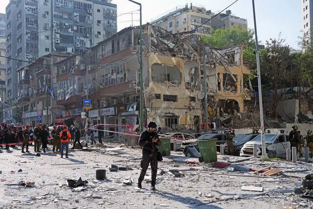  میدل‌ایست‌آی: ایران تصویر اسرائیلِ شکست‌ناپذیر را شکست