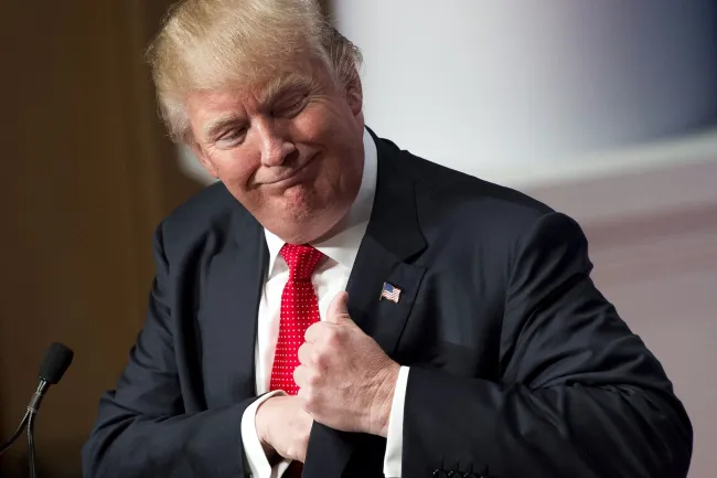 اوباما و بایدن و بوش همه بد بودن، کسی که عالیه منم!