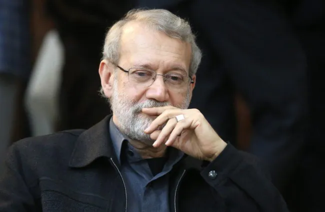 و بالاخره مسعود پزشکیان حکم دبیری شورای عالی امنیت ملی را پس از تست های فراوان رسانه‌ای و اجتماعی به نام علی لاریجانی صادر کرد