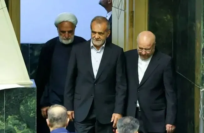  اعضای شورای عالی امنیت ملی پس از بمباران محل جلسه کجا رفتند؟ 