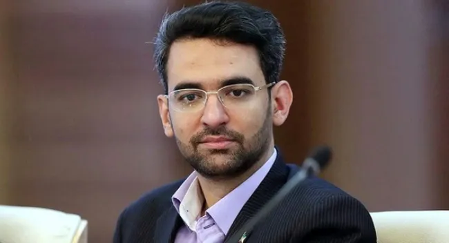  آذری جهرمی، مدیرکل اسبق فنی وزارت اطلاعات و وزیر سابق ارتباطات و فناوری اطلاعات و دومین #ضامن دکتر مسعود پزشکیان میگوید: پزشکیان جواب تلفن من را نمی‌دهد!/ وزرای دولت بعد از گرفتن مسئولیت گوششان سنگین شده و جواب تلفن نمی‌دهند.