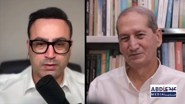  حاتم قادری: من هم معتقدم آقای رضا پهلوی مستبد نیست؛ اما آیا دیگران هم اجازه می‌دهند که نباشد؟!