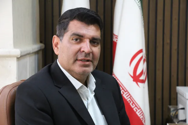 جناب آقای وزیر کشور درود آقای استاندار استان خراسان رضوی با چه پشتوانه‌ای حکم انتصاب شهردار فعلی گناباد را صادر کرده است؟