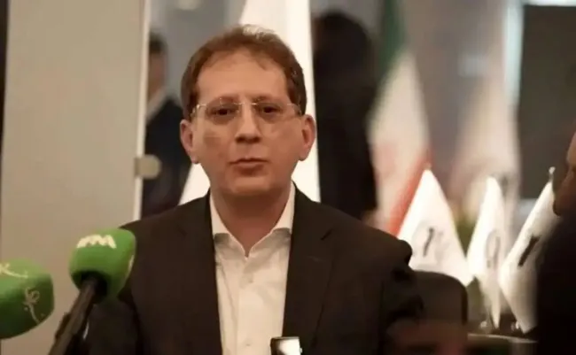 بابک زنجانی: آن قدر که بانک مرکزی در خصوص واردات ۱۲ کیلوگرم طلا من نامه نگاری کرد، یک بارش را در مورد بانک آینده فکر نکردند