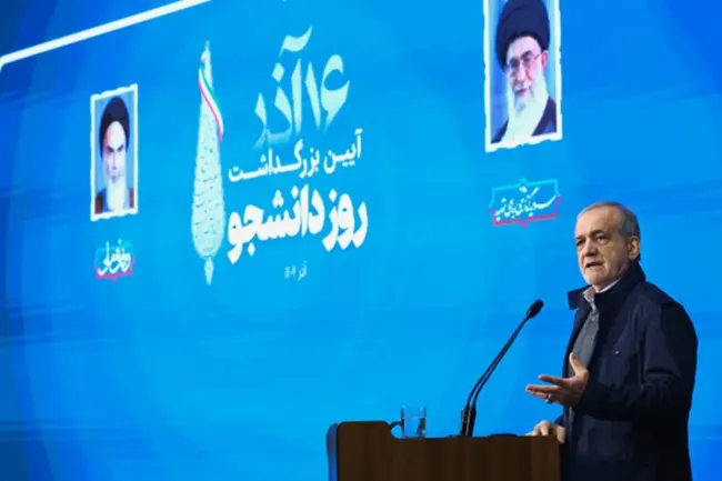 خب مشخص شد که نخود تعمدا در دهان دکتر مسعود خیس نمیخورد