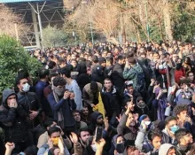  می‌خواهم اعتراض کنم:‌ به من بگو کجا؟!