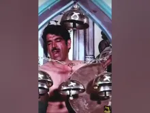 جهان پهلوان رسول خادم، با انتشار این ویدیو از مرشد مرادی نوشت: «دریغ است ایران که ویران شود، کنام پلنگان و شیران شود. دست دشمن خارجی و داخلی و خیانتکاران به وطن از دامانت دور باد.»