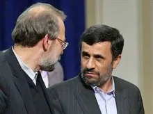  ۱۸ سال قبل در چنین روزی، محمود احمدی نژاد پس از استعفای علی لاریجانی از دبیری شورایعالی امنیت ملی، دکتر سعید جلیلی با ۴۲ سال سن را بعنوان دبیر جدید این شورا منصوب کرد.