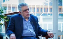  هشدار کرباسچی درباره پیامدهای مقابله نظامی، اقتصادی و سیاسی آمریکا با ایران / اصلاحات اقتصادی بدون «دیپلماسی تنظیم‌شده» ممکن نیست