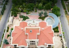  ویلای ۸ هزار متری متهم ردیف اول چای دبش به مبلغ بیش از ۵ هزار میلیارد تومان به منظور رد مال به بانک ملت تحویل داده شد