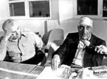 انتشار برای نخستین بار - بخشی از صحبت های پدر رضایی ها (پدر رضا، احمد، مهدی و آذر رضایی) از اعضای «سازمان مجاهدین خلق ایران» در روز ۲۲ بهمن سال ۱۳۵۷ 