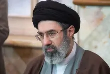  سیدمجتبی خامنه‌ای با رأی مجلس خبرگان سومین رهبر انقلاب اسلامی ایران شد
