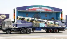 ایران بر سر دوراهی: سناریوهای فردای یک جنگ ناتمام این جنگ شاید جمهوری اسلامی را سرنگون نکند، اما می‌تواند چیزی به‌مراتب خطرناک‌تر بسازد.
