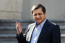 همتی به بسنت: از قول ۲ هفتهای که برای فروپاشی اقتصاد ایران داده بودید ۵ روز بیشتر نمانده و من به شما میگویم که چنین اتفاقی هرگز نخواهد افتاد